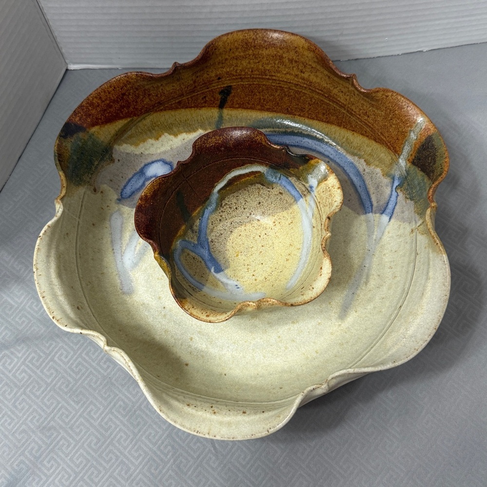 Vtg Art Pottery Glazed Bowls Ruffled Edges Signed Set of 2 Cream, Brown & Blue